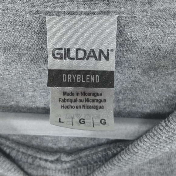 Graphic  Tees T shirt size L - Picture 3 of 3